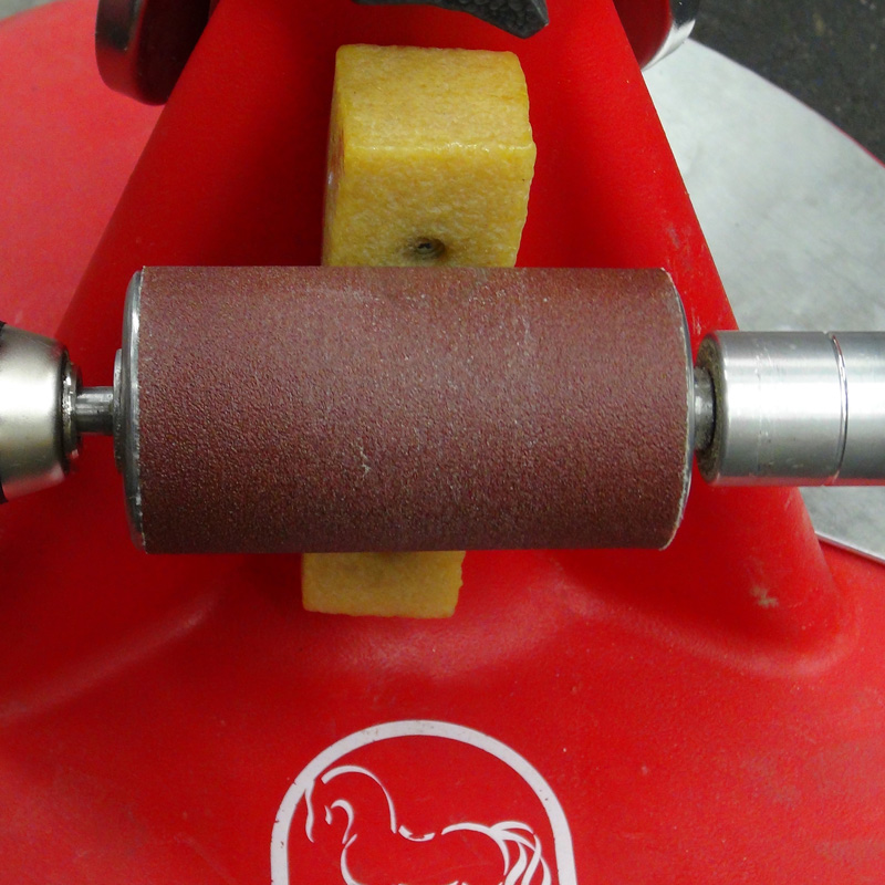 FootPro Rubber Belt Cleaning Stick